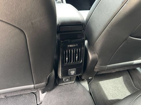 Used 2025 Jeep Compass Limited AWD/4WD image 22