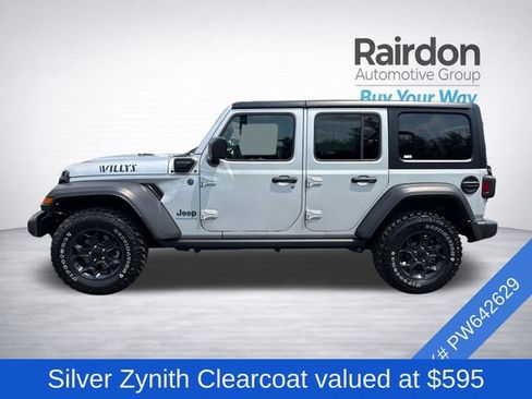 Used 2023 Jeep Wrangler Unlimited AWD/4WD image 4