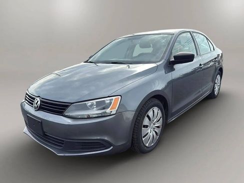 Used 2011 Volkswagen Jetta S FWD image 3
