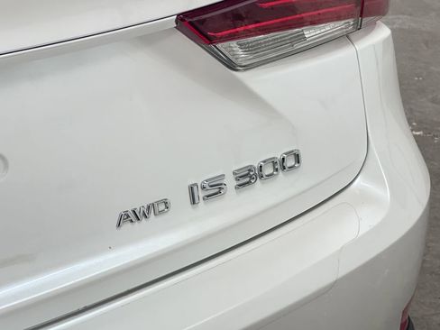 Used 2020 Lexus IS 300 AWD w/ Navigation Package image 17