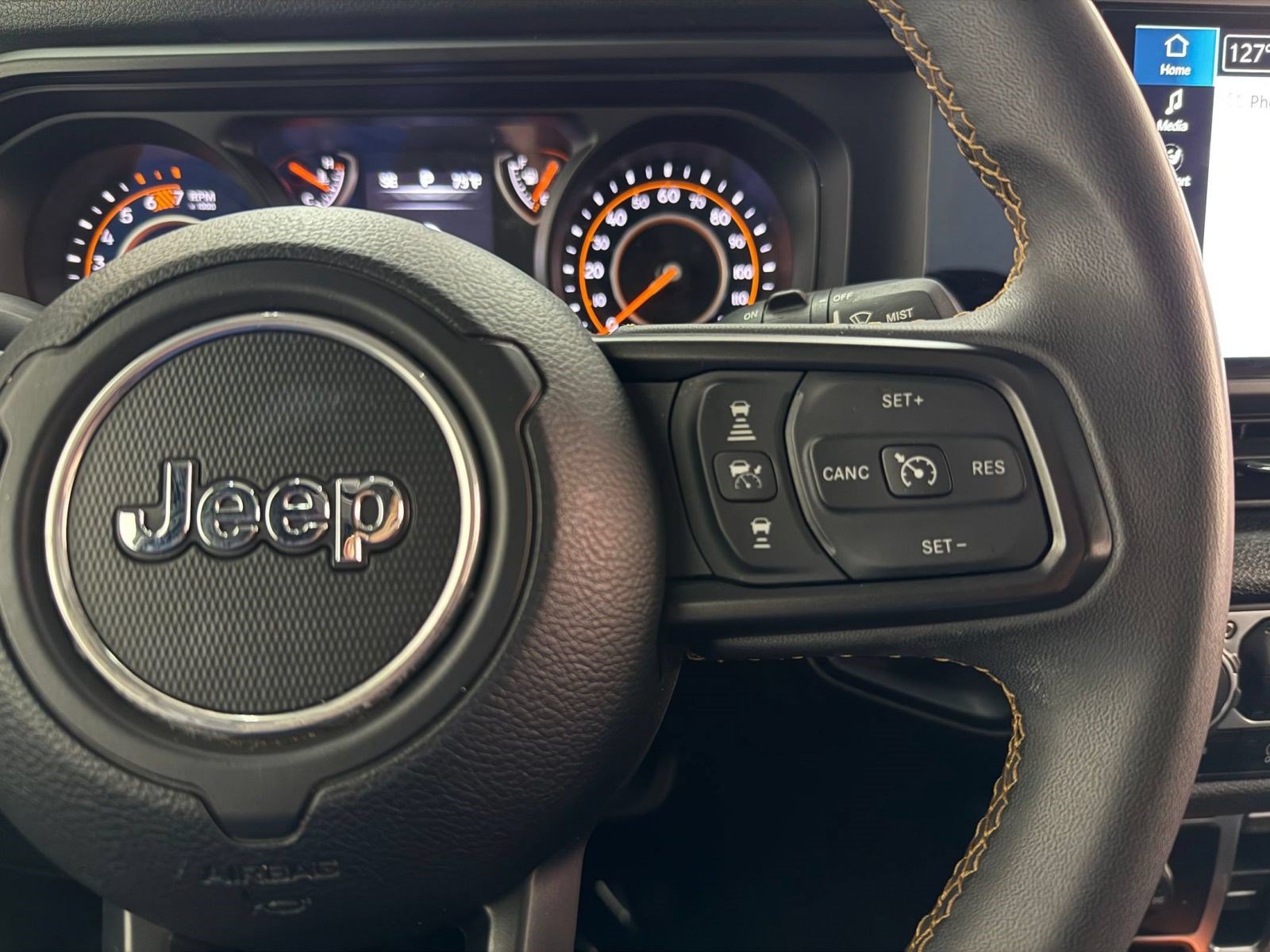 Used 2024 Jeep Wrangler Unlimited Sport AWD/4WD image 14