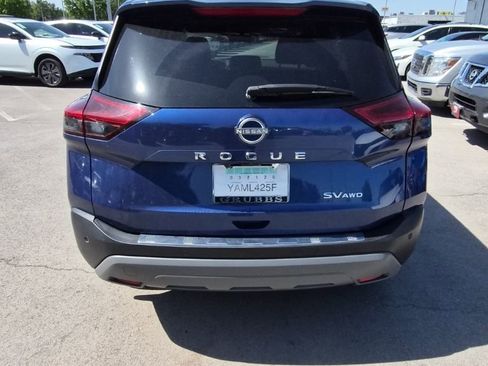 Used 2022 Nissan Rogue SV image 6