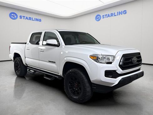 Used 2022 Toyota Tacoma SR image 13