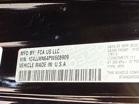 Used 2023 Jeep Wrangler Unlimited AWD/4WD image 36