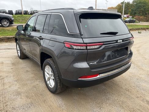 New 2025 Jeep Grand Cherokee 4WD image 5