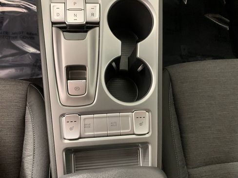Used 2020 Hyundai Kona SEL FWD image 25