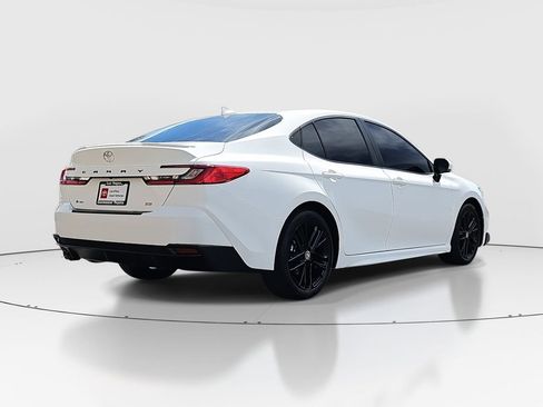 Certified 2025 Toyota Camry SE FWD image 5