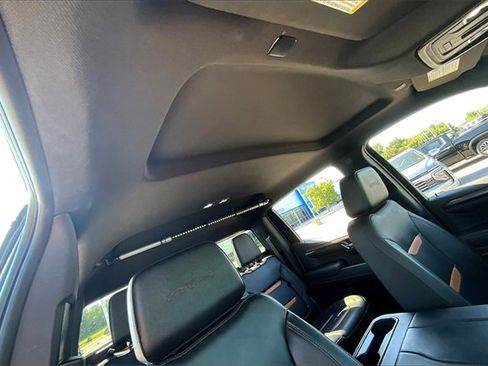 Used 2023 GMC Sierra 1500 AT4 w/ AT4 Preferred Package image 28