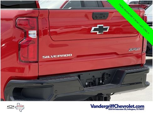 New 2026 Chevrolet Silverado 1500 ZR2 AWD/4WD image 5
