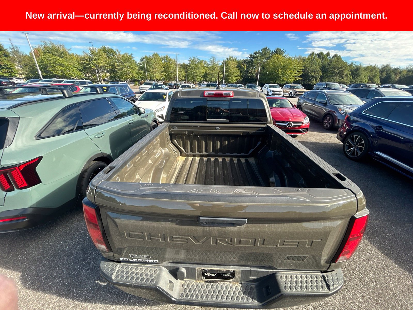 Used 2024 Chevrolet Colorado Z71 AWD/4WD image 9