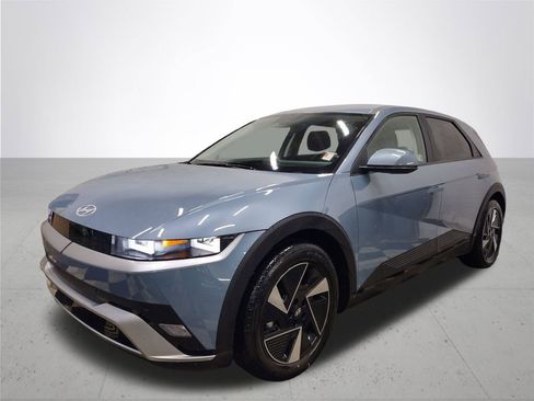 New 2026 Hyundai Ioniq 5 SE image 2