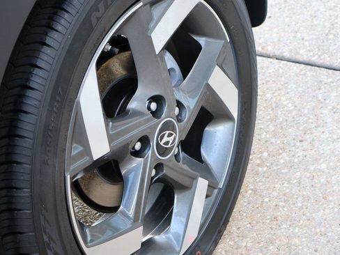 New 2026 Hyundai Venue SEL image 40