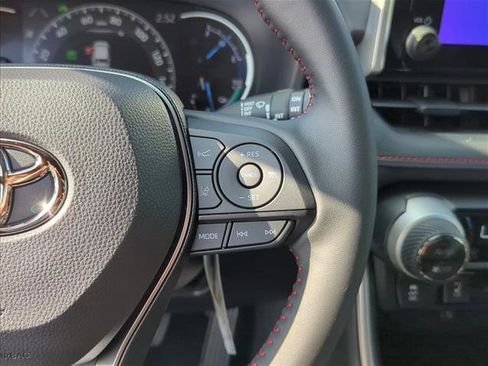 New 2025 Toyota RAV4 SE image 14