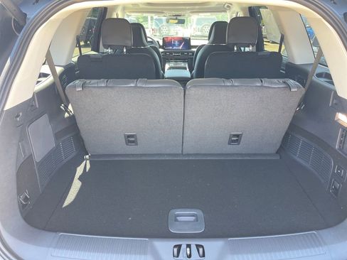 New 2026 Lincoln Aviator Reserve AWD/4WD image 11