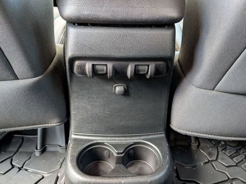 Used 2017 Jeep Wrangler Unlimited Sport w/ Quick Order Package 24S AWD/4WD image 27