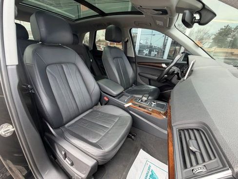 Used 2018 Audi Q5 2.0T Premium AWD/4WD image 12