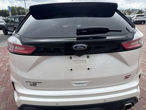 Used 2019 Ford Edge ST w/ Cold Weather Package AWD/4WD image 9