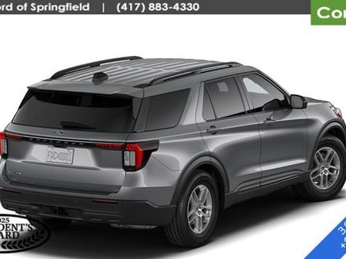 New 2026 Ford Explorer Active AWD/4WD image 4