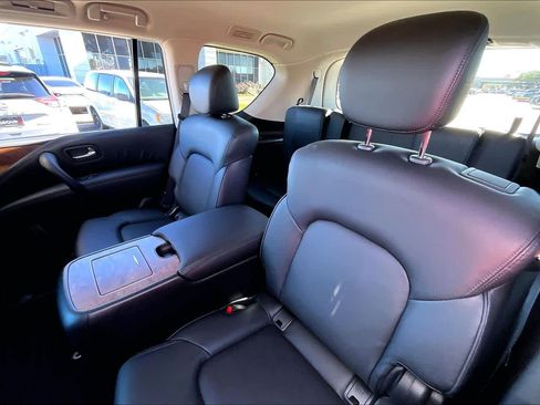 Certified 2024 Nissan Armada SL w/ Captain's Chairs Package image 17