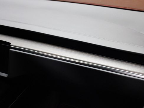 Used 2023 Tesla Model X image 31