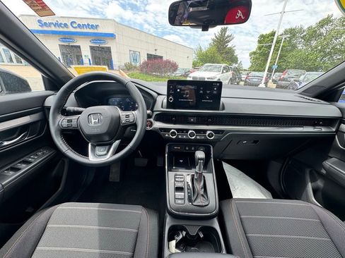 Used 2026 Honda CR-V TrailSport image 13