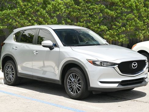 Used 2019 MAZDA CX-5 Sport FWD image 3