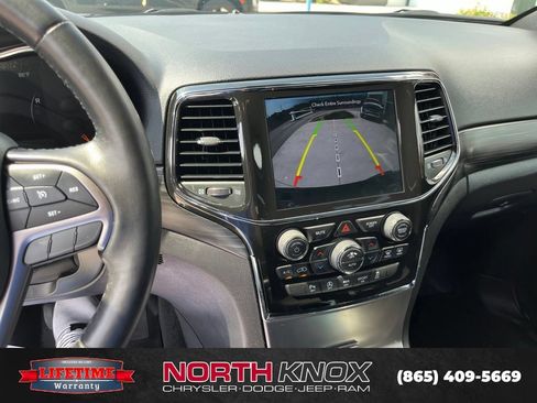 Used 2021 Jeep Grand Cherokee Freedom Edition AWD/4WD image 9
