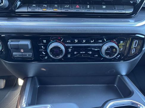 New 2026 Chevrolet Silverado 1500 High Country AWD/4WD image 22