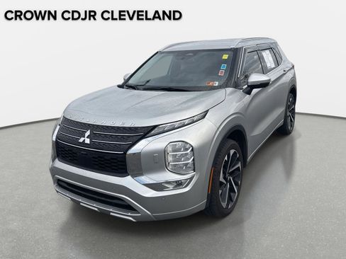 Used 2024 Mitsubishi Outlander SEL image 1