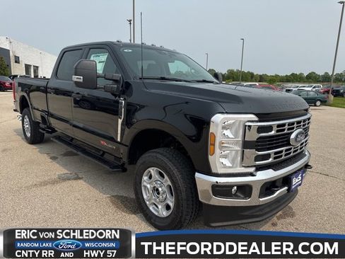 New 2025 Ford F350 XLT image 1