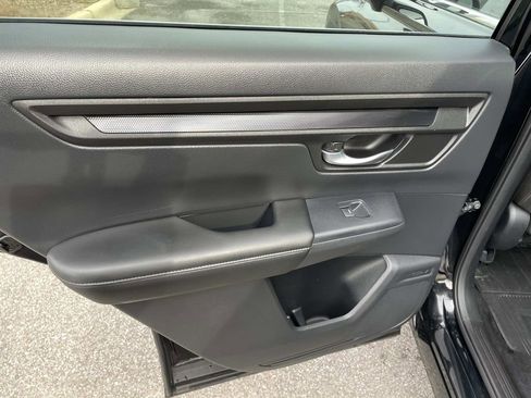 Used 2023 Honda CR-V LX image 9