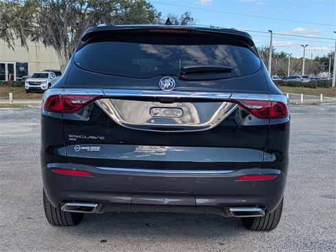 Used 2024 Buick Enclave Premium image 6