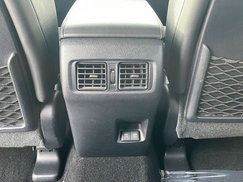 Used 2022 Toyota 4Runner Limited image 18