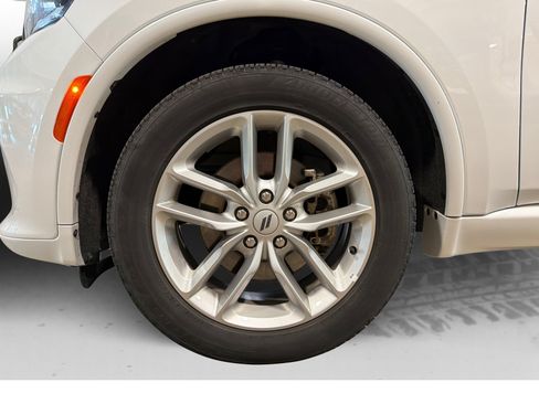Used 2025 Dodge Durango GT AWD/4WD image 50