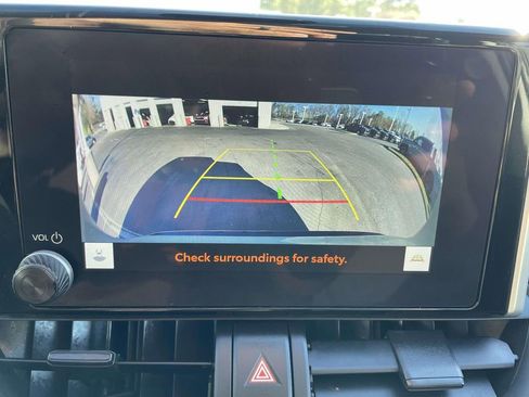 Used 2023 Toyota RAV4 XLE image 40