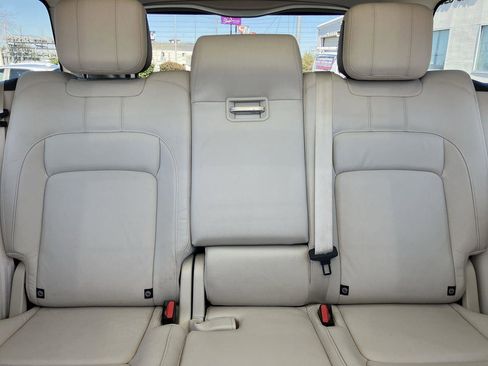 Used 2021 Land Rover Range Rover AWD/4WD image 33