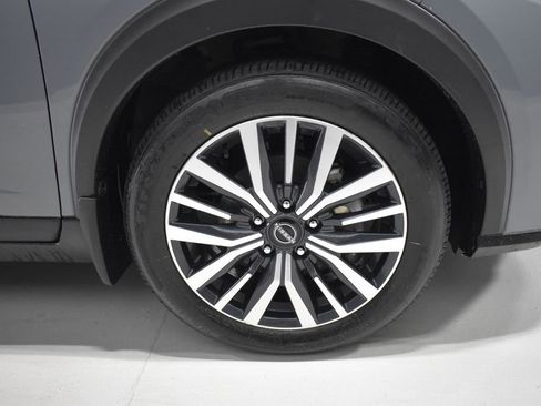 Certified 2023 Nissan Kicks SV image 10