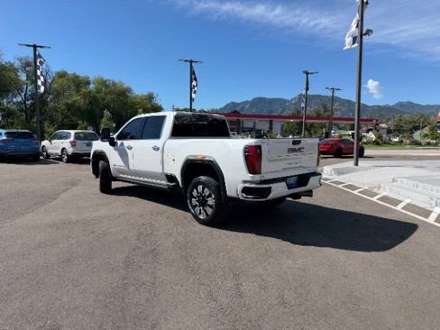 Used 2025 GMC Sierra 2500 Denali w/ Denali Reserve Package AWD/4WD image 10