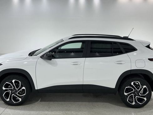 New 2026 Chevrolet Trax RS w/ Driver Confidence Package image 2