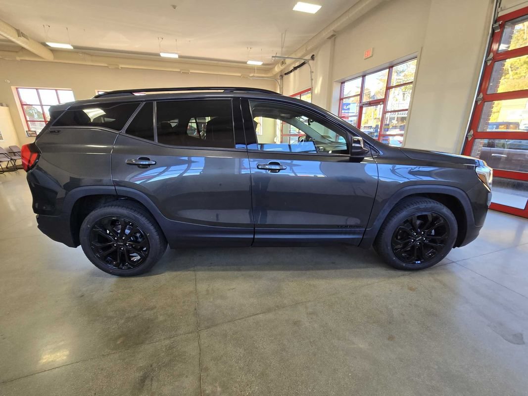 Used 2020 GMC Terrain SLT w/ Preferred Package AWD/4WD image 8