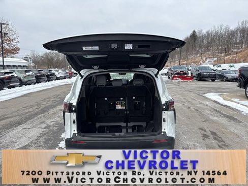 Used 2023 Toyota Sienna XLE image 27