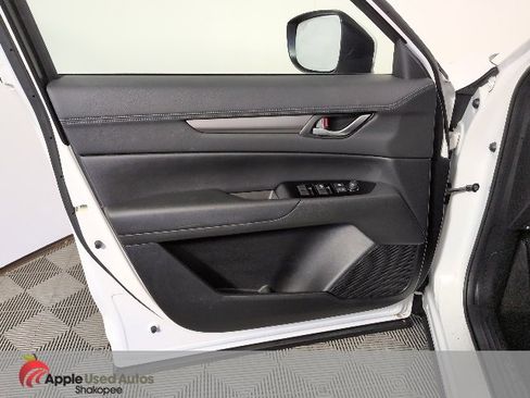 Used 2017 MAZDA CX-5 Touring image 12