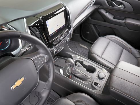 Used 2021 Chevrolet Traverse Premier w/ Redline Edition image 41