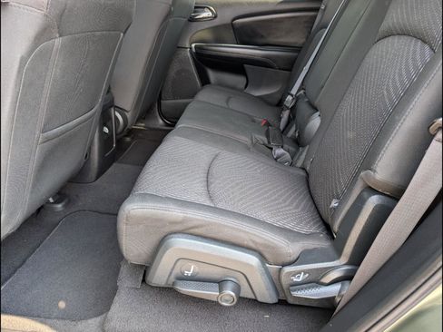 Used 2016 Dodge Journey Crossroad FWD image 12