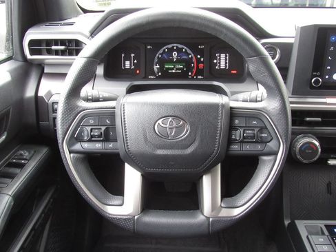 Certified 2025 Toyota 4Runner SR5 RWD image 23