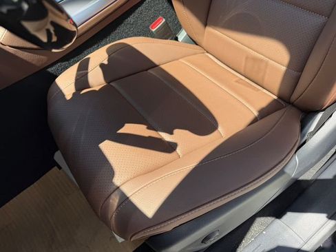 New 2025 Mercedes-Benz GLS 450 4MATIC image 13
