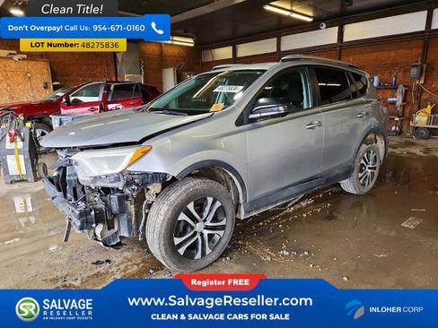 Used 2016 Toyota RAV4 LE image 1