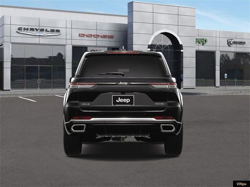 New 2025 Jeep Grand Cherokee Overland w/ Luxury Tech Group IV image 6