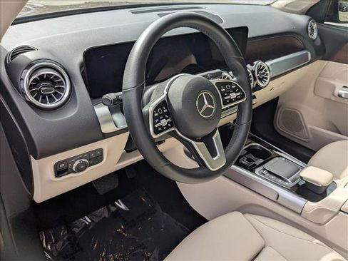 Certified 2022 Mercedes-Benz GLB 250 image 10