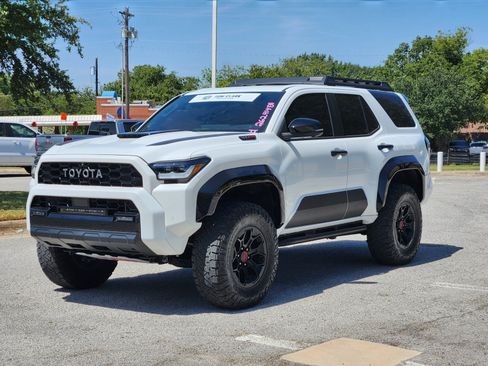 Used 2025 Toyota 4Runner TRD Pro AWD/4WD image 2